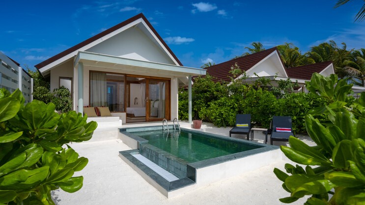 Sunnest Beach Pool Villa